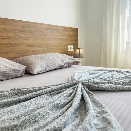 Voyager Superior Golem (Tirana)