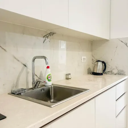 Διαμέρισμα Voyager Superior Golem (Tirana)