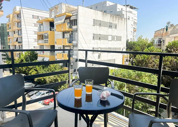 Voyager Superior * Golem (Tirana)